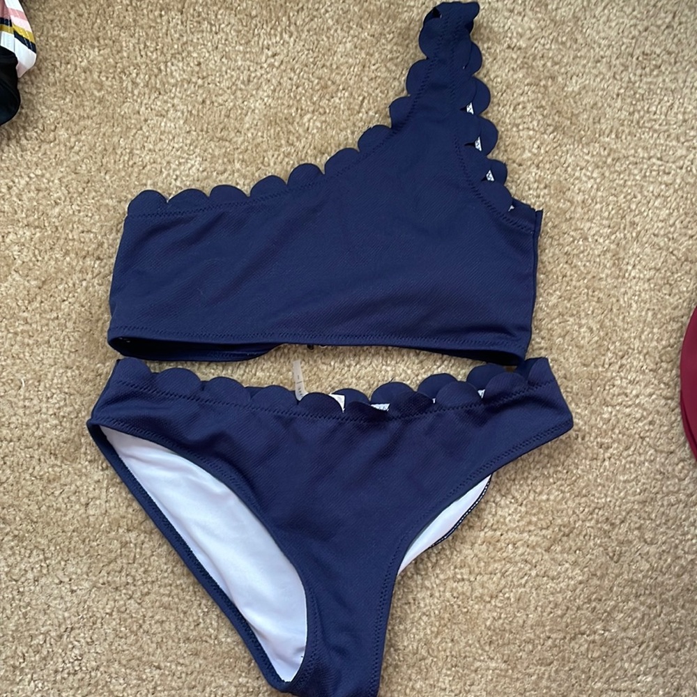 Cupshe one shoulder bikini